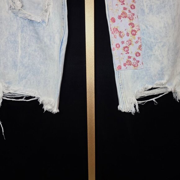 VINTAGE ALMOST FAMOUS Patchwork Acid Wash Distressed Jeans 11 - Picture 5 of 14